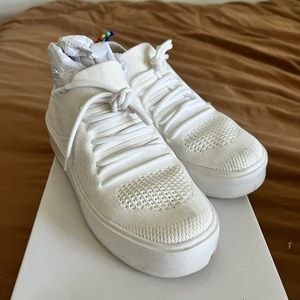 Steve Madden Brixie White/Multi Casual Sneakers Size 6 in women